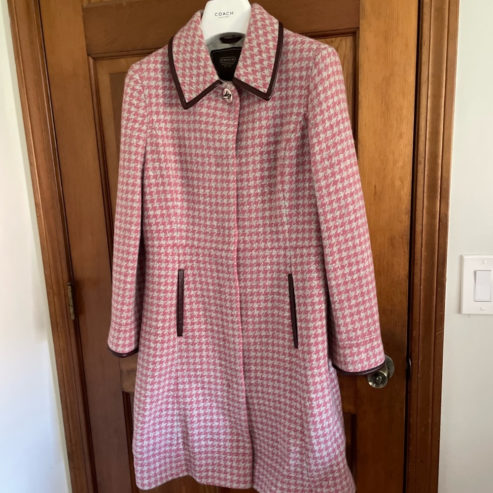 Vintage Coach Houndstooth Coat - Never worn! Size - Large soft pink/grey